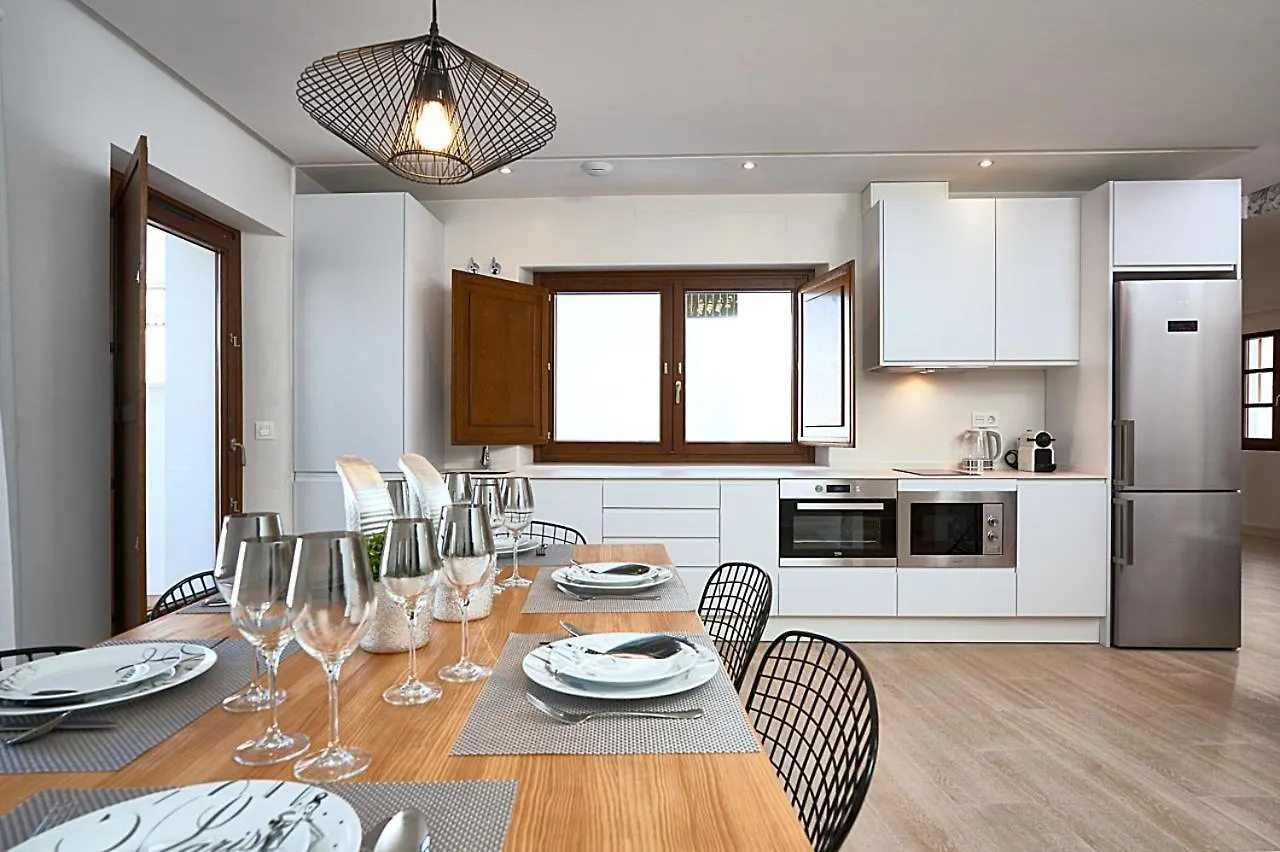 Apartment Rentalsevilla Atico La Giralda